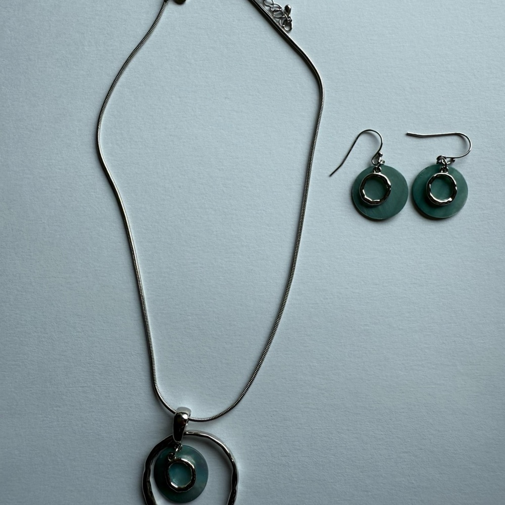 Lia Sophia Out to Sea Retired Necklace and Earring Set